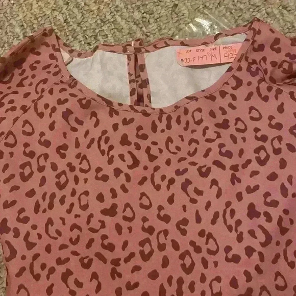 AMONIDA Leopard Print Ruffle Blouse Slant Hem Round - Picture 3 of 5